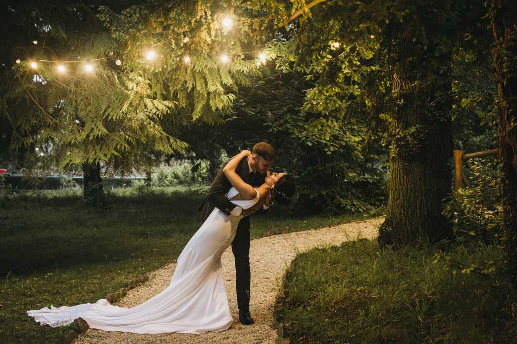 Why you should have an outdoor wedding all you need is love 2