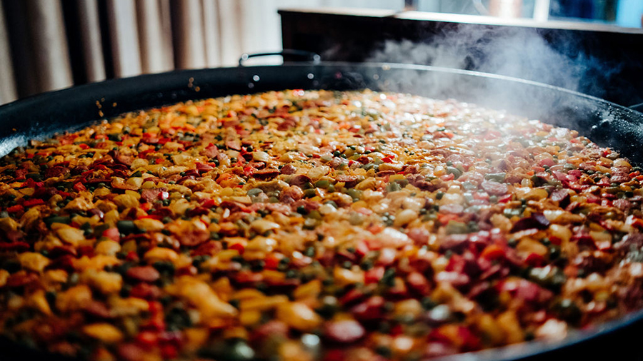 Live theatre cooking at Manor By The Lake