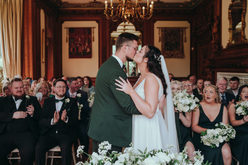 Couple wedding ceremony at Manor By The Lake