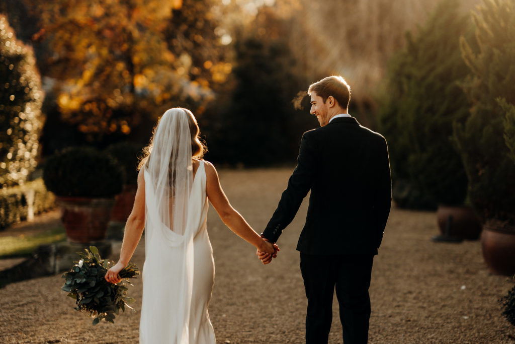 summer wedding manor by the lake